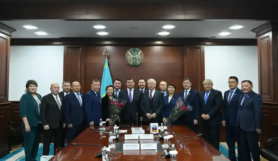 Глава региона встретился с председателями маслихатов (10)