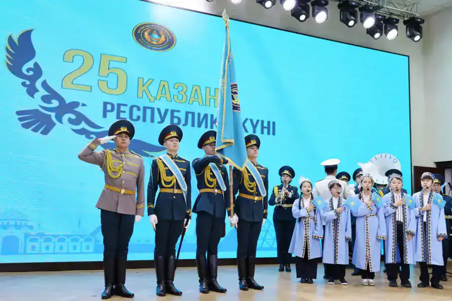 Вручены награды военнослужащим Национальной гвардии (8)