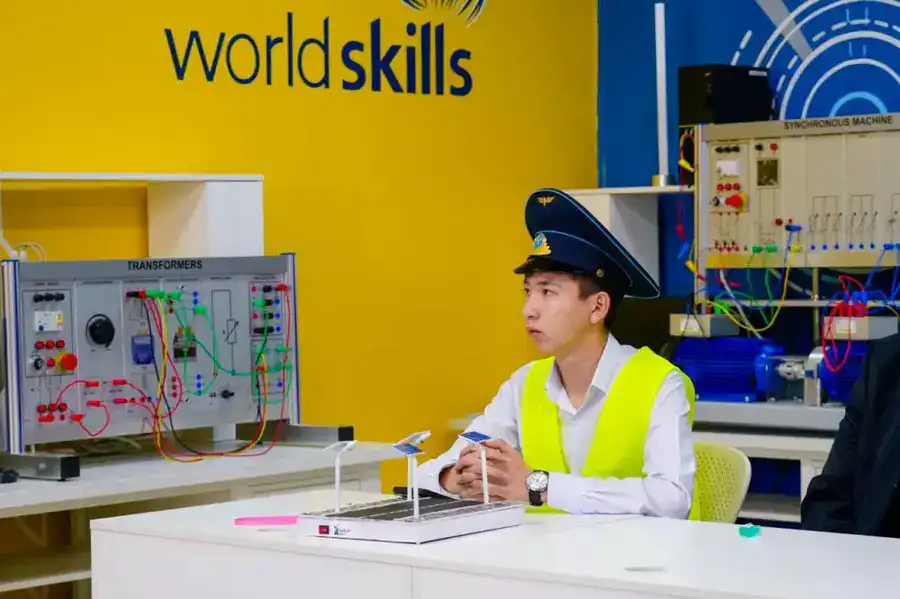 Новые IT-специальности в транспорте и логистике: в Астане проходит международный форум (6)