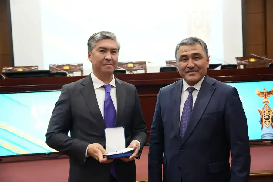 266 специалистов водохозяйственной отрасли удостоились государственных и ведомственных наград в честь Дня Республики (8)