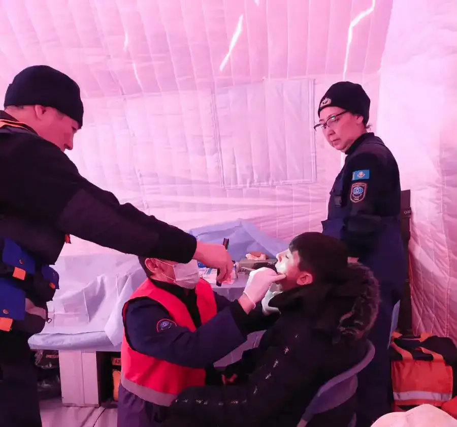 Медики МЧС: о мужестве, профессионализме и самоотверженности (6)