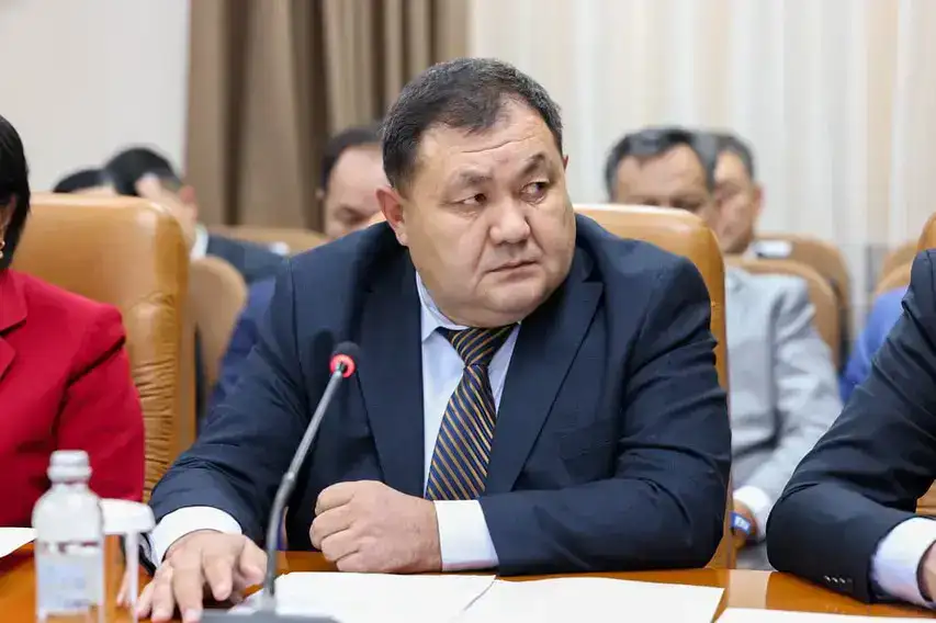 АППАРАТНОЕ СОВЕЩАНИЕ: ОБСУЖДЕНЫ АКТУАЛЬНЫЕ ВОПРОСЫ (5)