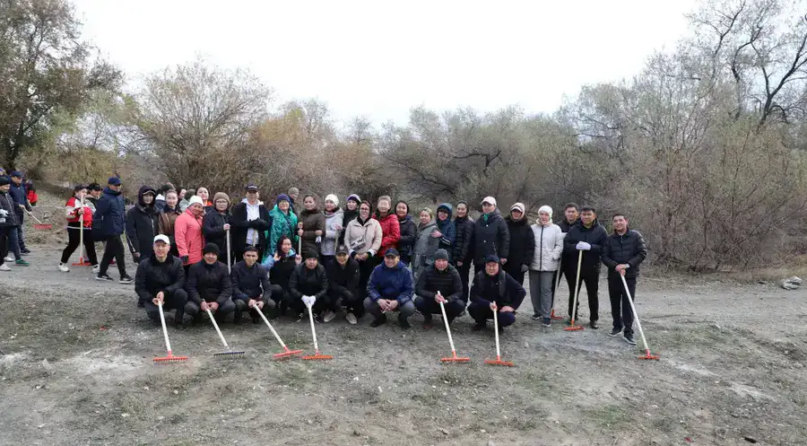 «Таза Қазақстан»: в Жетісу провели субботник в преддверии празднования Дня Республики (7)