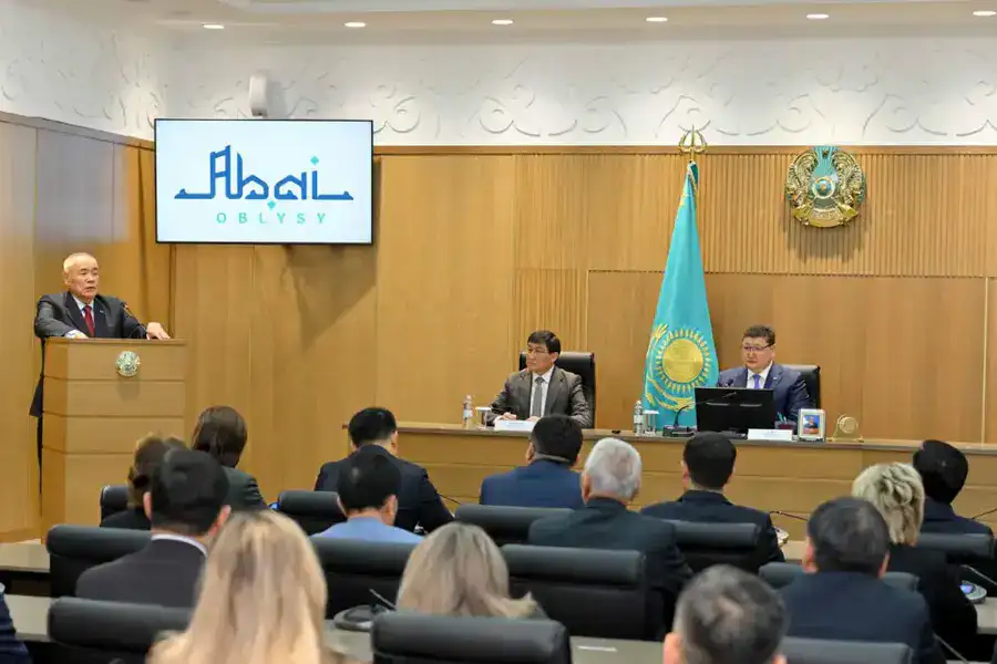 Аким области представил нового акима города Семей (6)