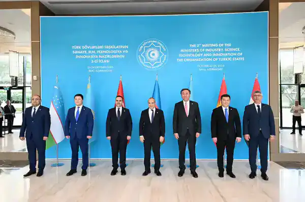 Вице-министр Рахымжан Исакулов представил промышленные инициативы Казахстана в Баку (2)