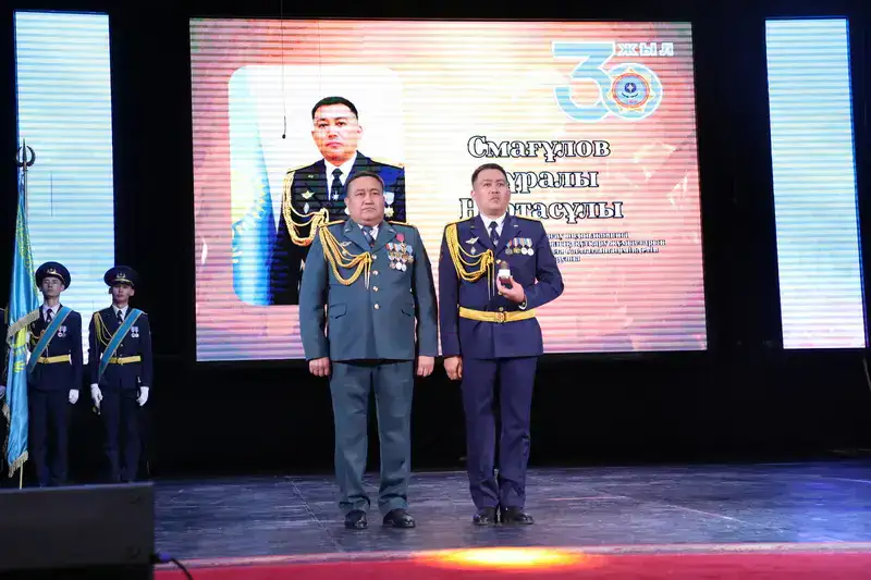 Спасателей Карагандинской области поздравили с профессиональным праздником (8)