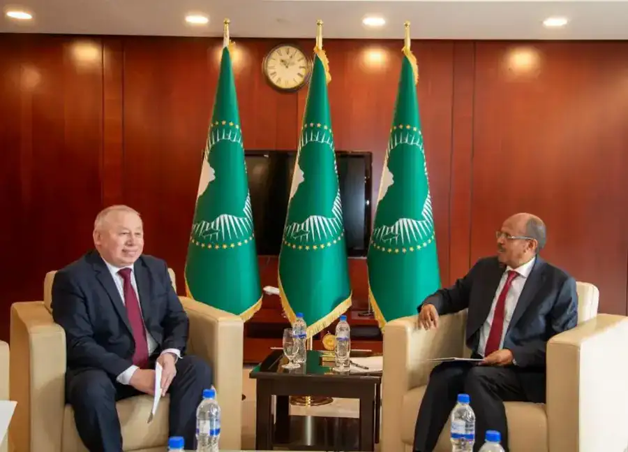 Посол Казахстана вручил верительные грамоты Председателю Комиссии Африканского союза (2)