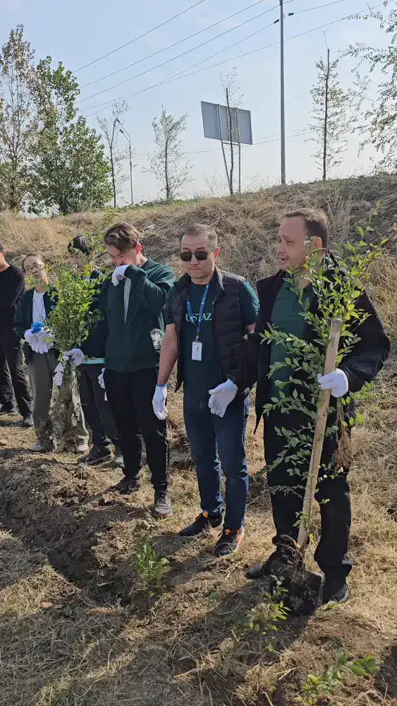 Алматинские школьники приняли участие в акции «Таза Қазақстан» (5)