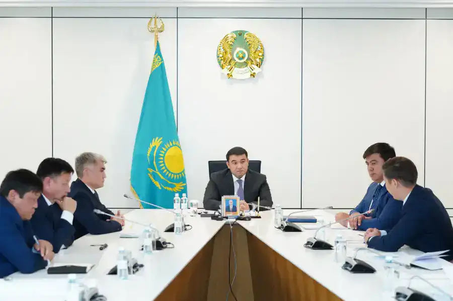 В ТУРКЕСТАНСКОЙ ОБЛАСТИ ОБСУЖДЕНЫ ПРОЕКТЫ ПО ОБЕСПЕЧЕНИЮ КАЧЕСТВЕННЫМ ЭЛЕКТРОСНАБЖЕНИЕМ (2)