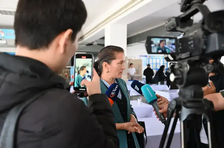 В воинских частях Актау и Бейнеу побывали столичные журналисты (6)