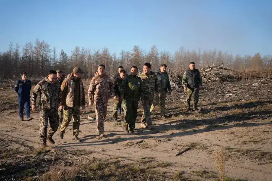 Министр экологии и природных ресурсов РК провёл осмотр состояния лесов в Павлодарской и ознакомился с ходом работ по ликвидации последствий пожаров и в области Абай (2)