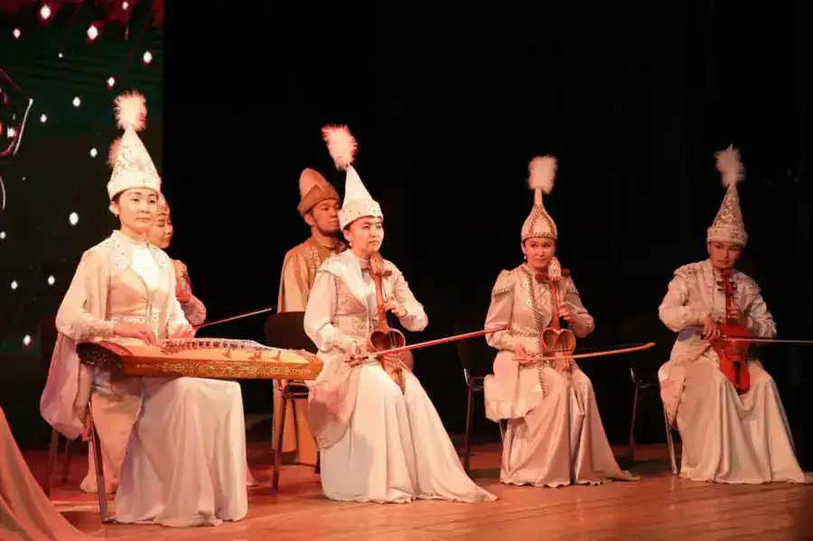 "Бақытым – сен, байтақ ел!": В Астане прошел праздничный вечер, посвященный Дню Республики (6)