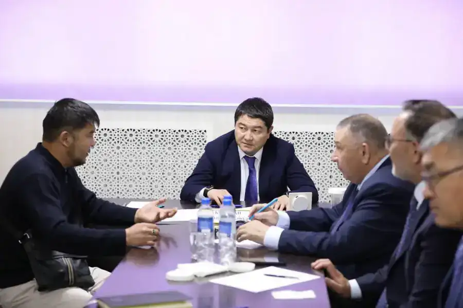 Нурдаулет Килыбай принял жителей Бейнеуского района по личным вопросам (6)