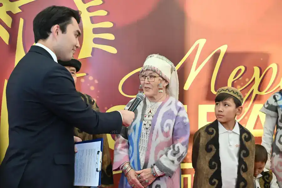 В Астане состоялась церемония награждения национального конкурса «Мерейлі отбасы – 2025» (2)