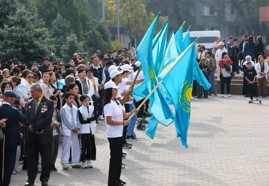 Жамбылцы отметили День Республики (4)