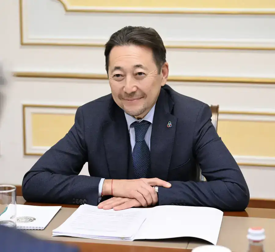 Глава МИД Казахстана принял Генерального секретаря СВМДА (2)