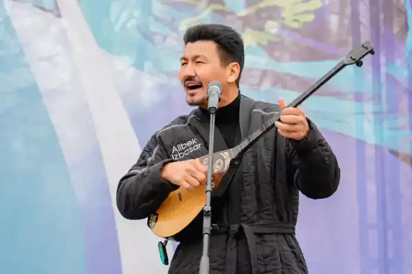 День Республики: праздничный концерт собрал гостей в столичном парке Ататюрк (5)