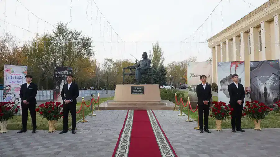 В Таразе начался республиканский театральный фестиваль (3)