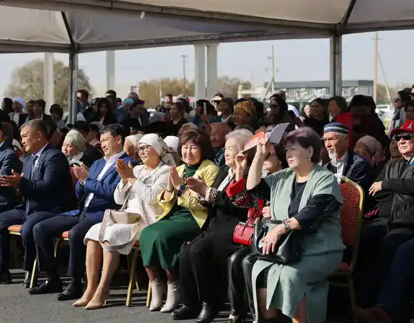 В Жамбылском районе открыли новый центр: культура, спорт, образование и архив под одной крышей (5)