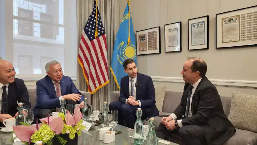 Серик Жумангарин посетил Нью-Йоркскую фондовую биржу (3)