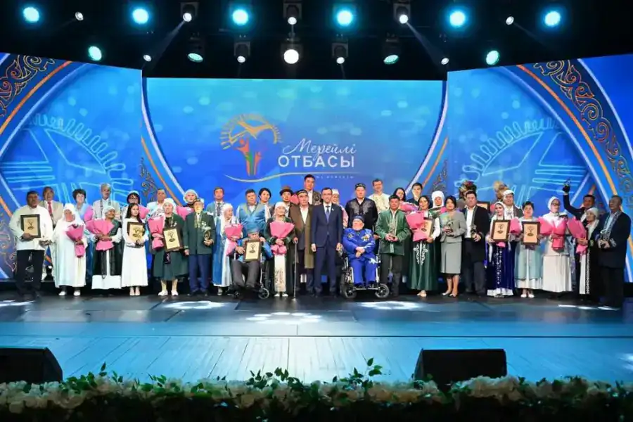 Семья Сыдыкбаевых вошла в число победителей конкурса «Мерейлі отбасы – 2025» (3)