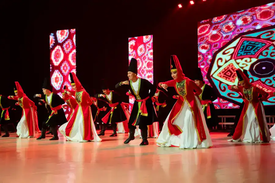 Ансамбль танца «Салтанат» отправляется с гастролями в Петропавловск (5)