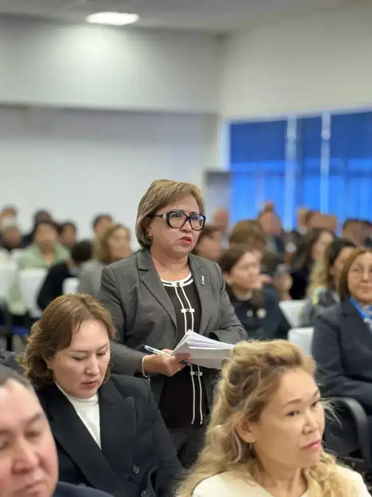 В Алматы обсудили охват вакцинацией, эпидемиологическую ситуацию и качество лабораторных услуг (5)