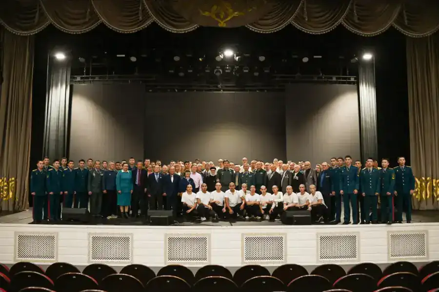 В Астане прошла военно-патриотическая акция «Ел қорғау – нағыз ерлер ісі» (2)