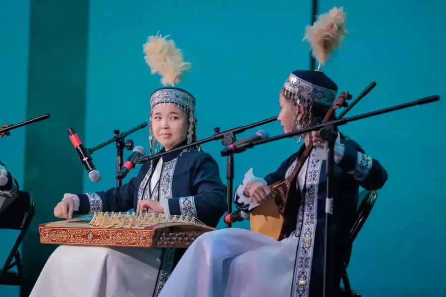 Аида Балаева вручила государственные награды деятелям культуры и медиасферы (5)