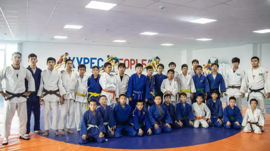 В Махамбетском районе открыт новый спортивный комплекс (3)