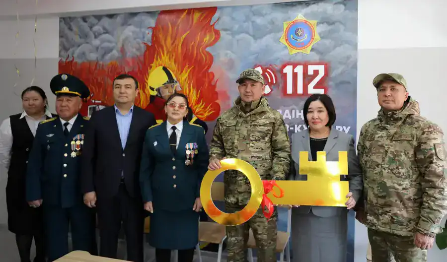 В преддверии Дня Спасателя в Алматы открыт уникальный класс «Юный спасатель» (7)