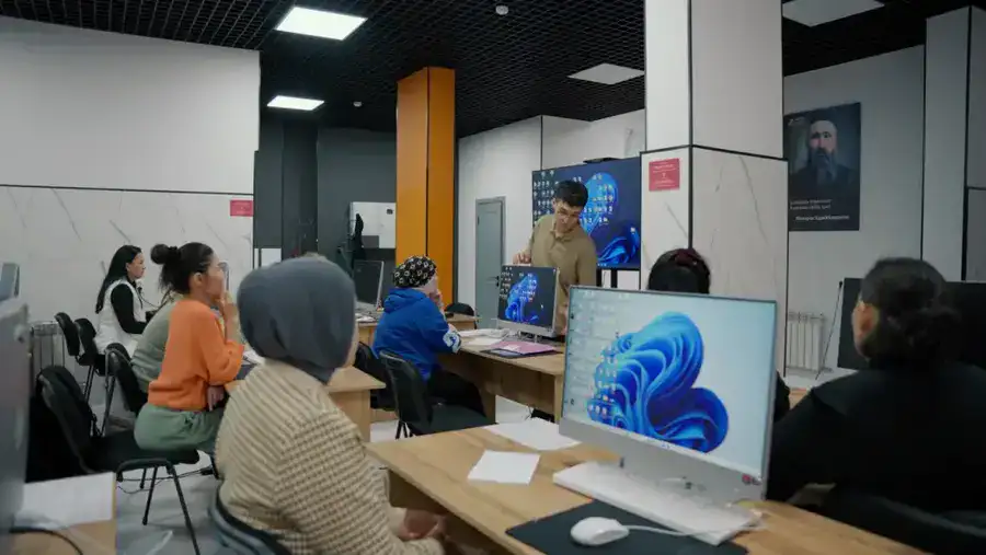 Обучение по 20 востребованным на рынке труда рабочим и цифровым специальностям ведут в рамках проекта JOLTAP (6)