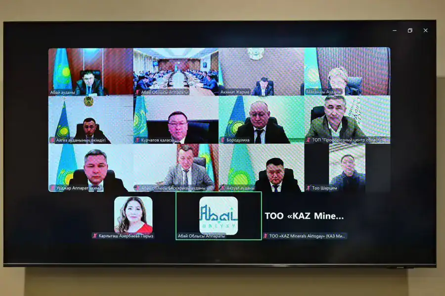 Прошло заседание областной трехсторонней комиссии по социальному партнерству и регулированию трудовых отношений (9)