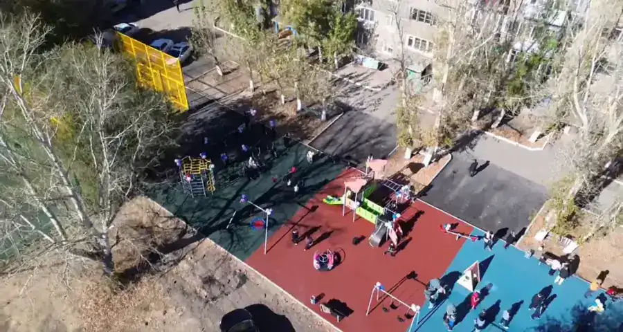 В Ерейментауском районе благоустроены 8 дворов и дворовых территории (2)