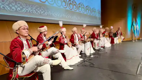 В Швейцарии состоялся праздничный концерт, посвященный Дню Республики (8)