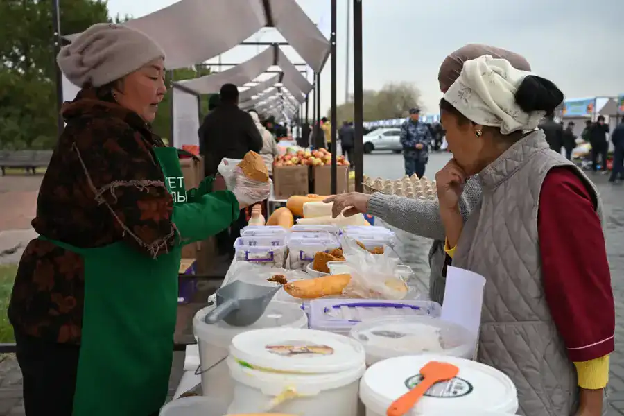 Ярмарка в Жетісу: 80 тонн свежих продуктов по доступным ценам (2)