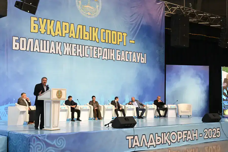 Молодежь Жетісу встретилась с олимпийскими чемпионами (9)