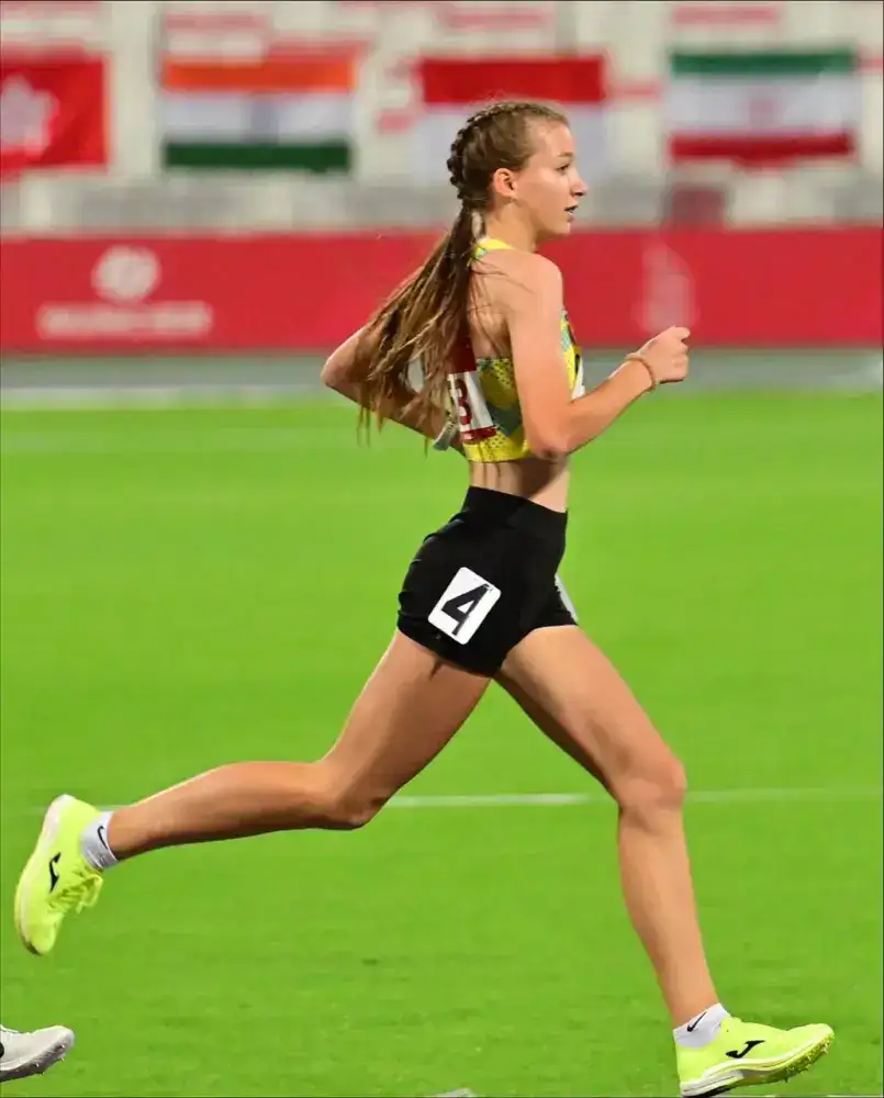 Столичная легкоатлетка завоевала серебро на Юношеских Азиатских играх (2)