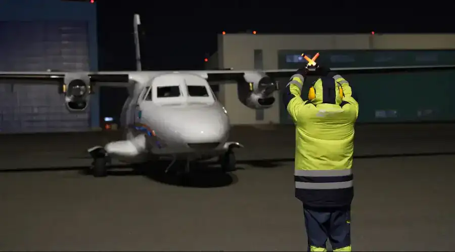 Самолёт МЧС Казахстана доставил пациента из Актобе в Астану (3)