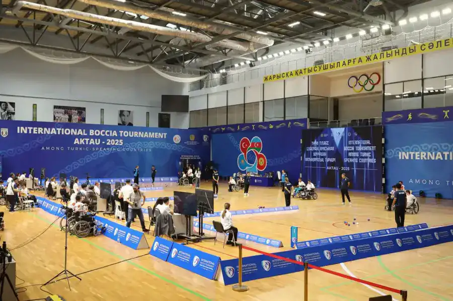 Аким Мангистауской области поддержал участников международного турнира по бочча (4)