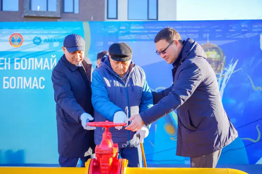 В Астане еще один жилой массив подключен к природному газу (8)