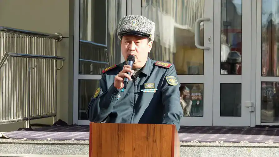 В столичной школе почтили память героя войны Рахимжана Кошкарбаева (2)