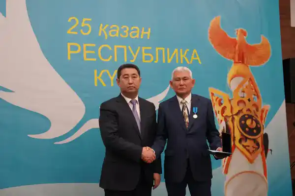 Государственные награды ко Дню Республики получили более 30 сотрудников подведомственных организаций МСХ (3)