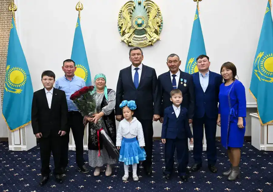 Североказахстанские аграрии снова на высоте: чествование Мурата Каражуманова (2)