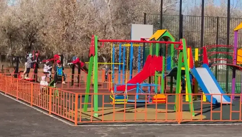 В Целиноградском районе расширяется сеть детских и спортивных площадок (6)