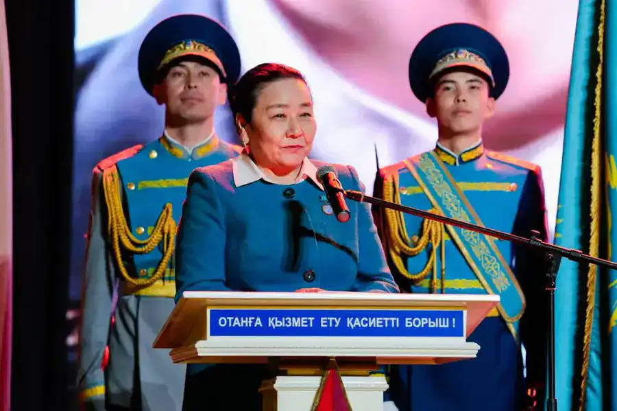 «Защищать Родину — дело настоящих мужчин!»: В Астане прошло военно-патриотическое мероприятие (7)