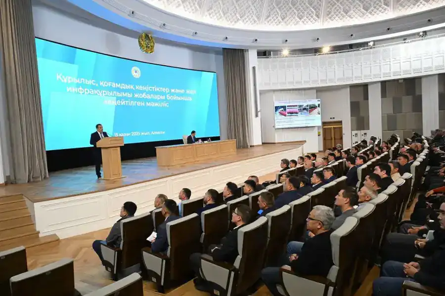 «Не завершив один объект, берутся за новые»: аким Алматы раскритиковал подрядчиков за срыв сроков (7)