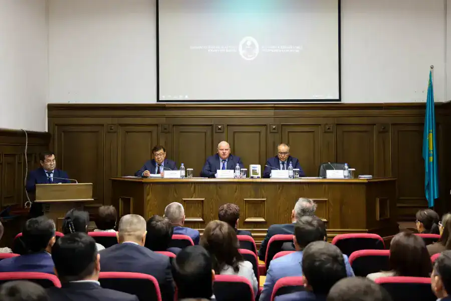 Новый этап в подготовке судей: стартовали курсы для председателей судов (2)