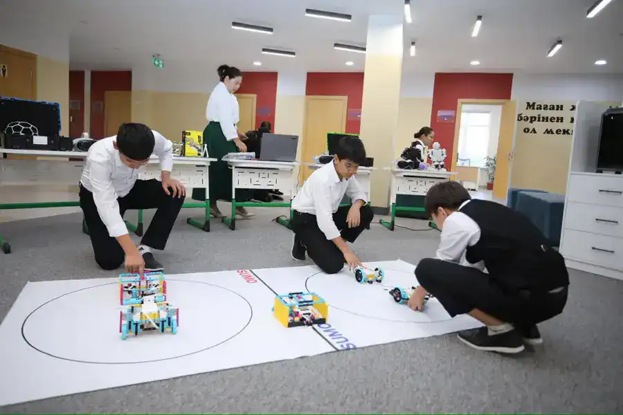 В Мангистауской области открылась одиннадцатая школа по национальному проекту «Келешек мектептері» (3)