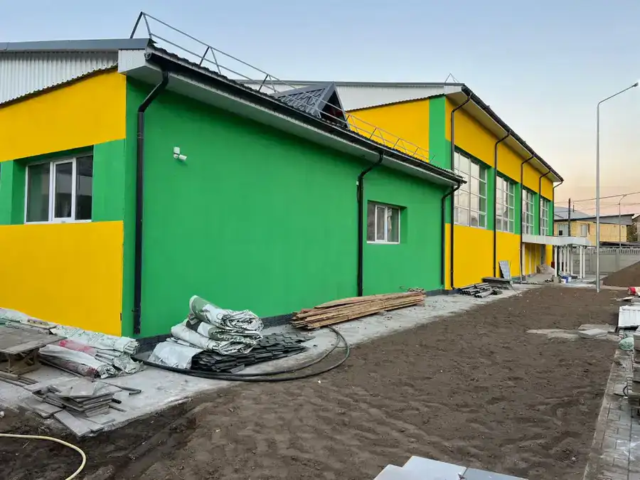 Заместитель акима Алматы проверил ход строительства социальных объектов города (4)